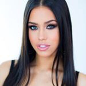 Алина Лопес